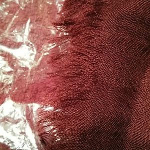 Isaac Mizrahi Accessories - 💐NWOT ISSAIC MIZRAHI SPRING SCRAF W/BOTTOM FRINGE Isaac Mizrahi Accessories - 💐NWOT ISSAIC MIZRAHI SPRING SCRAF W/BOTTOM FRINGE